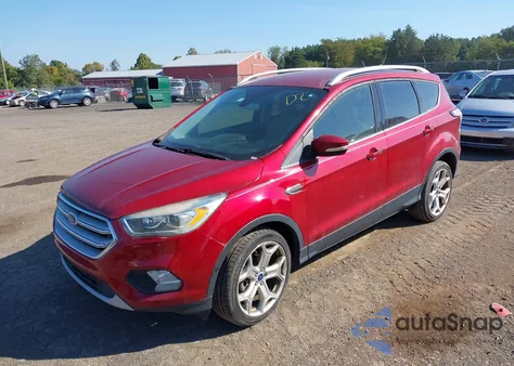 2018 Ford Escape Titanium из США, поврежденный, VIN 1FMCU0J9XJUB36625